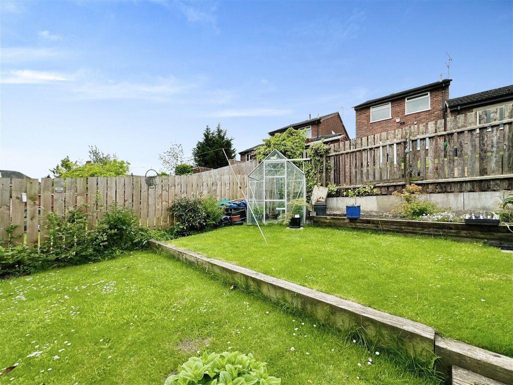 3 bed terraced house for sale in Aikman Avenue, Leicester LE3, £230,000