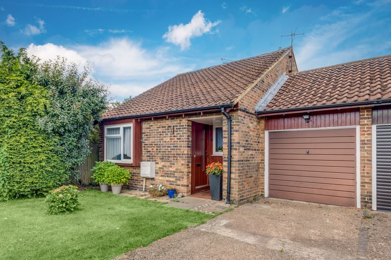 2 bed bungalow for sale in Crispin Close, Ashtead KT21, £425,000 Zoopla