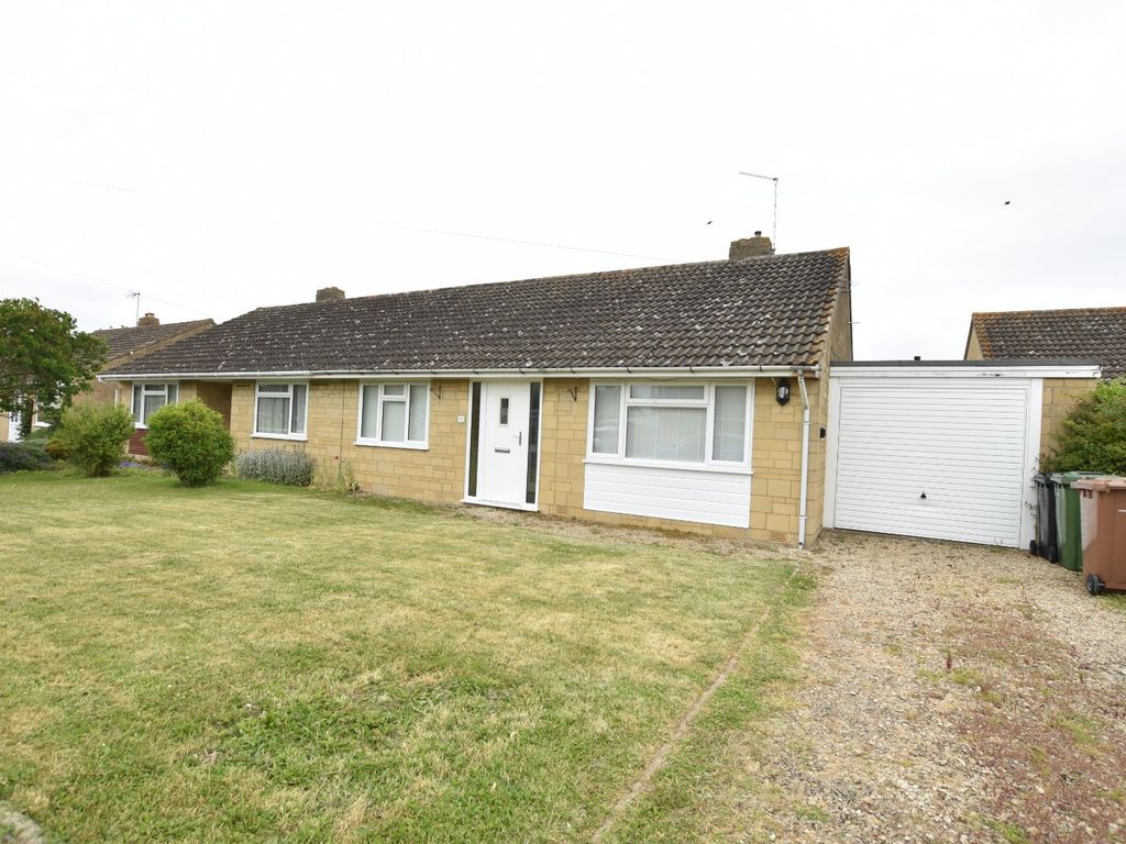 2 bed bungalow for sale in Orchard Drive, Little Comberton, Pershore
