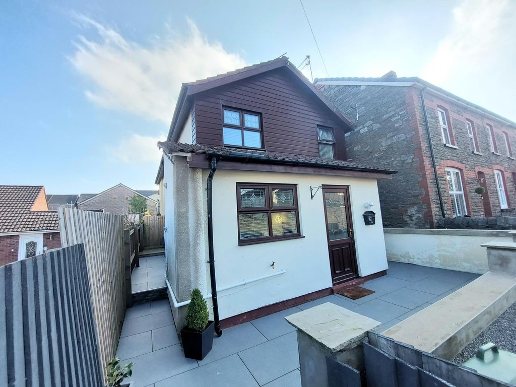 3 bed semidetached house for sale in Bryn Terrace, Brynsadler, Pontyclun CF72 Zoopla
