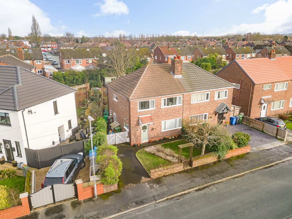 3 bed semidetached house for sale in Maple Crescent, Penketh WA5, £