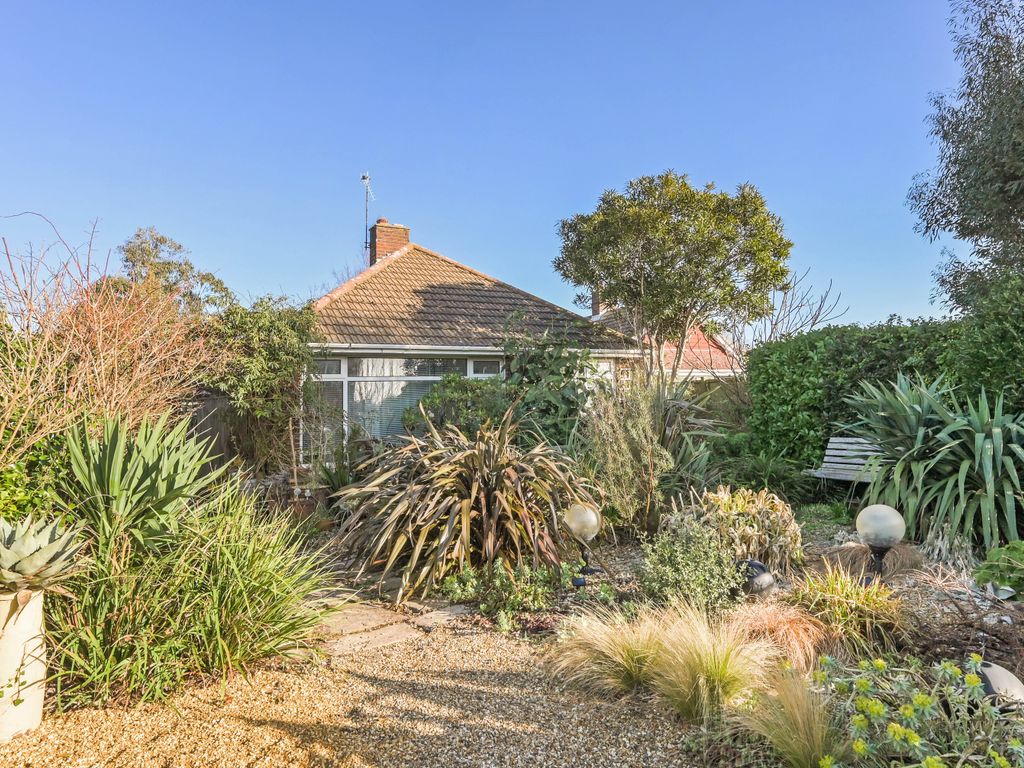 3 bed detached bungalow for sale in Ley Road, Felpham PO22 Zoopla