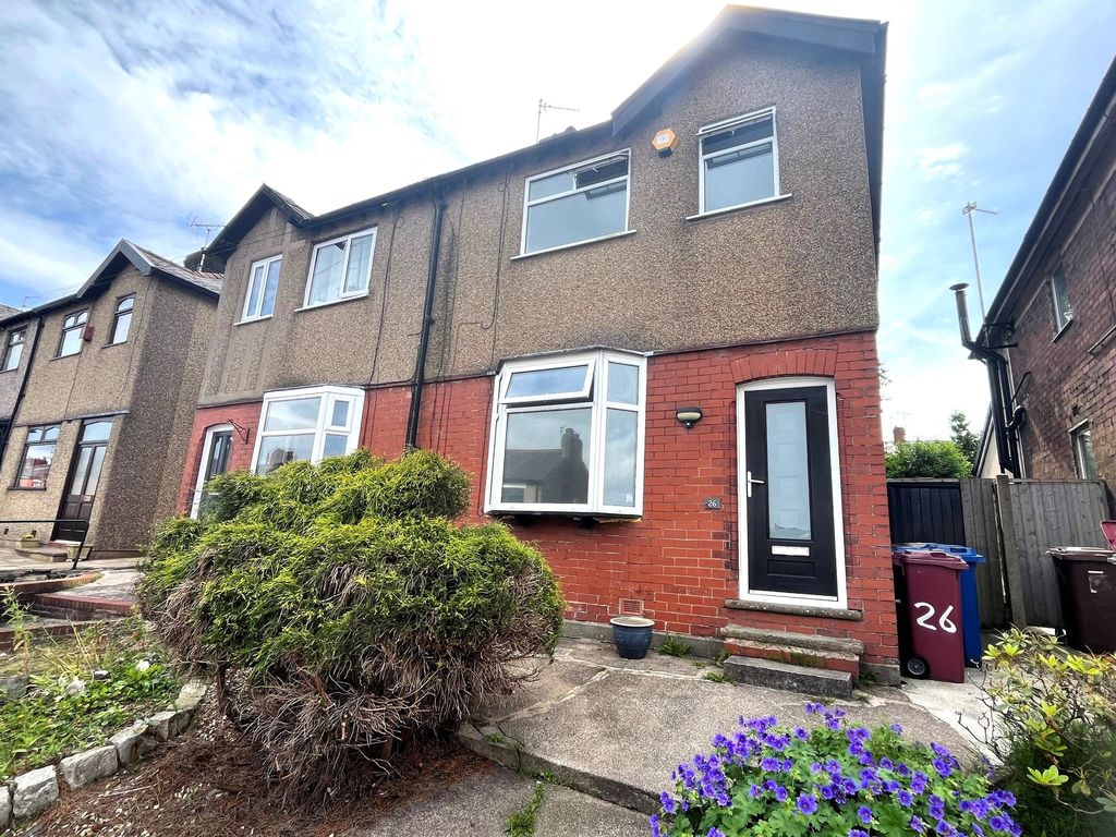 2 bed semidetached house to rent in Brownhill Road, Blackburn BB1, £