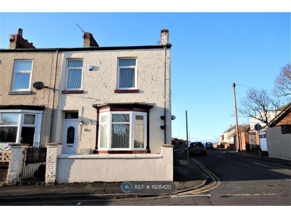 2 bed end terrace house to rent in Green Terrace, Hartlepool TS25, £720