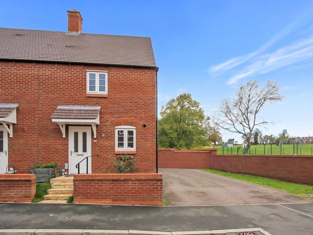 3 bed semidetached house for sale in Pianoforte Road, Roade