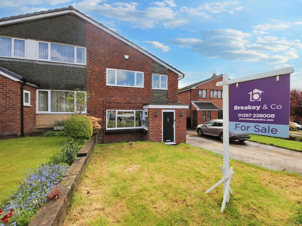 3 bed semidetached house for sale in Woodnook Road, Appley Bridge