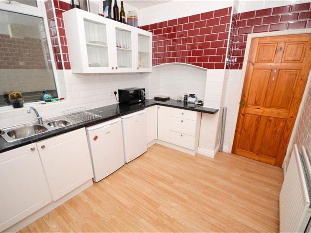 2 bed flat for sale in St. Vincent Street, South Shields NE33, £50,250