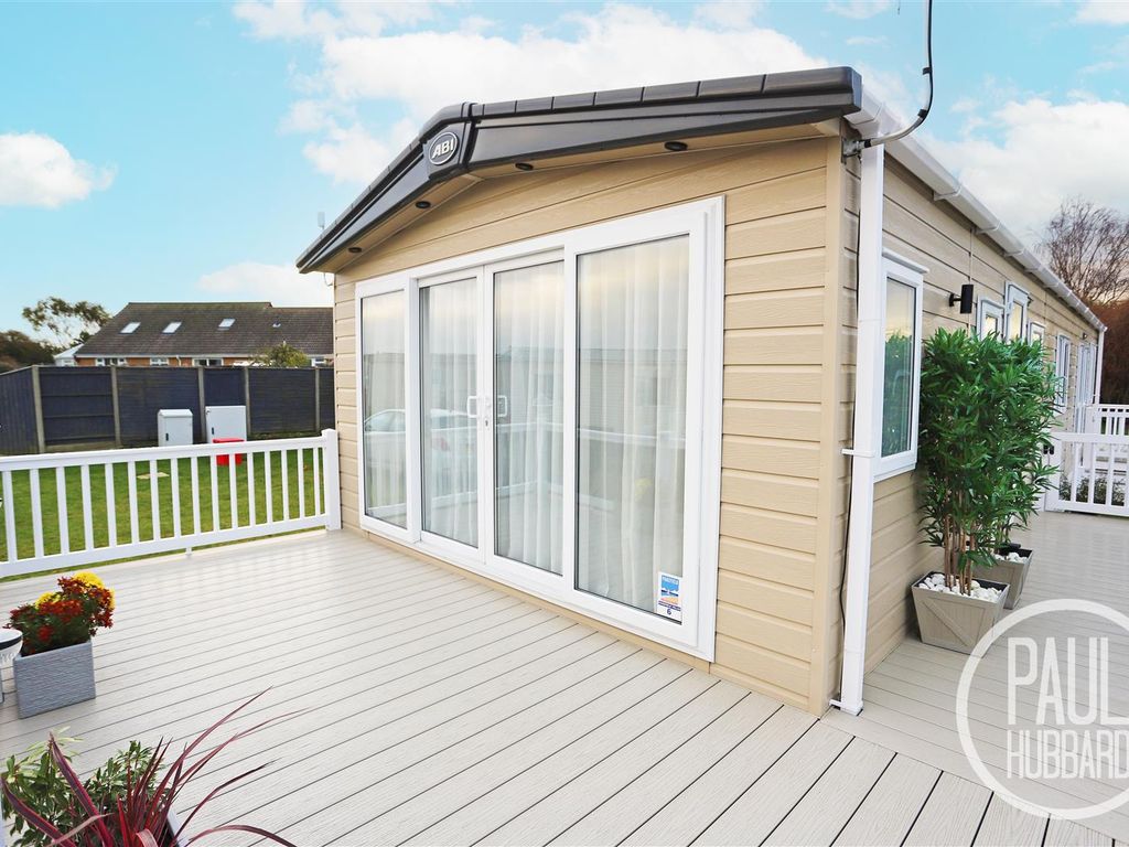 2 bed property for sale in Arbor Lane, Pakefield NR33, £130,000 Zoopla