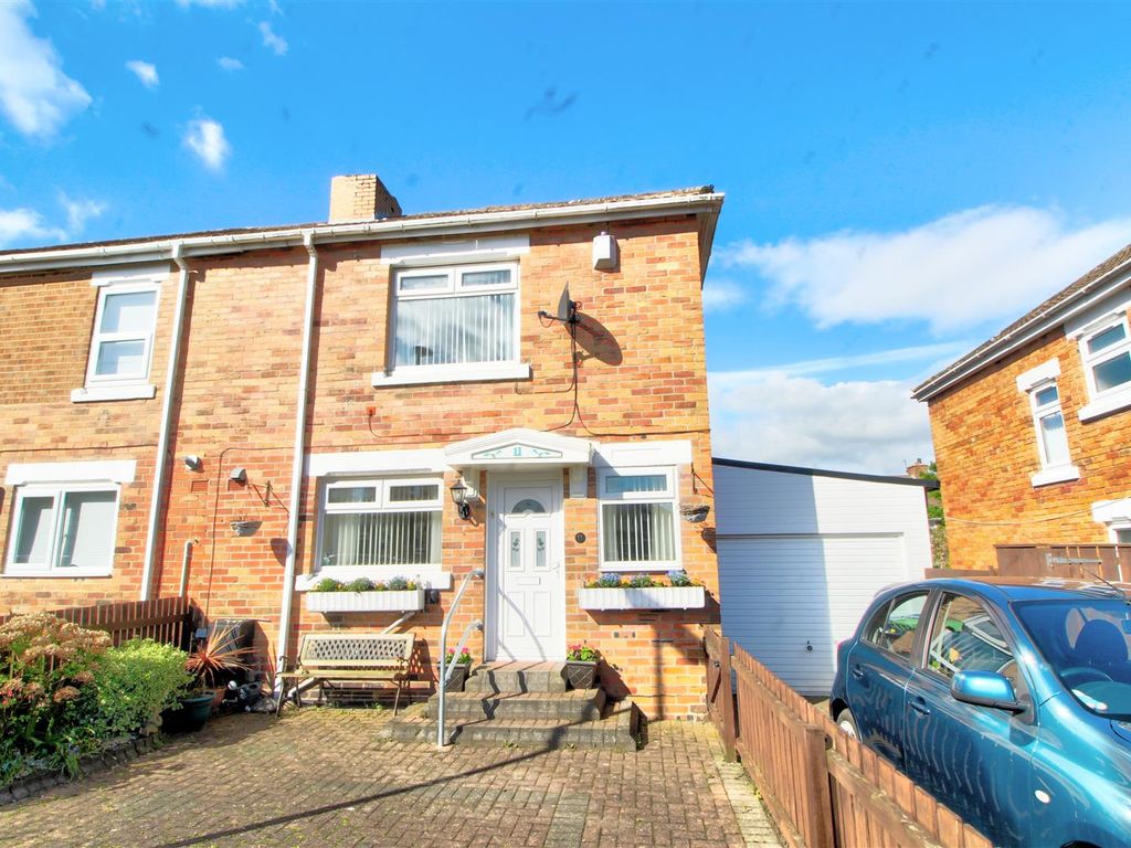 2 bed semidetached house for sale in Cambridge Crescent, Shiney Row
