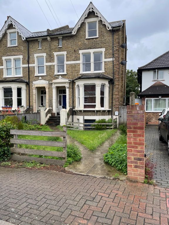 2 bed flat to rent in Culverden Road, London SW12 Zoopla