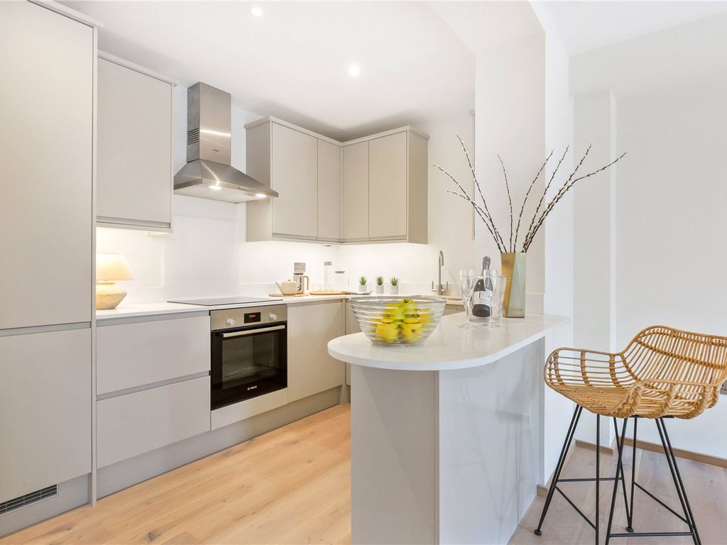2 bed flat for sale in Melrose Road, Southfields SW18, £650,000 Zoopla
