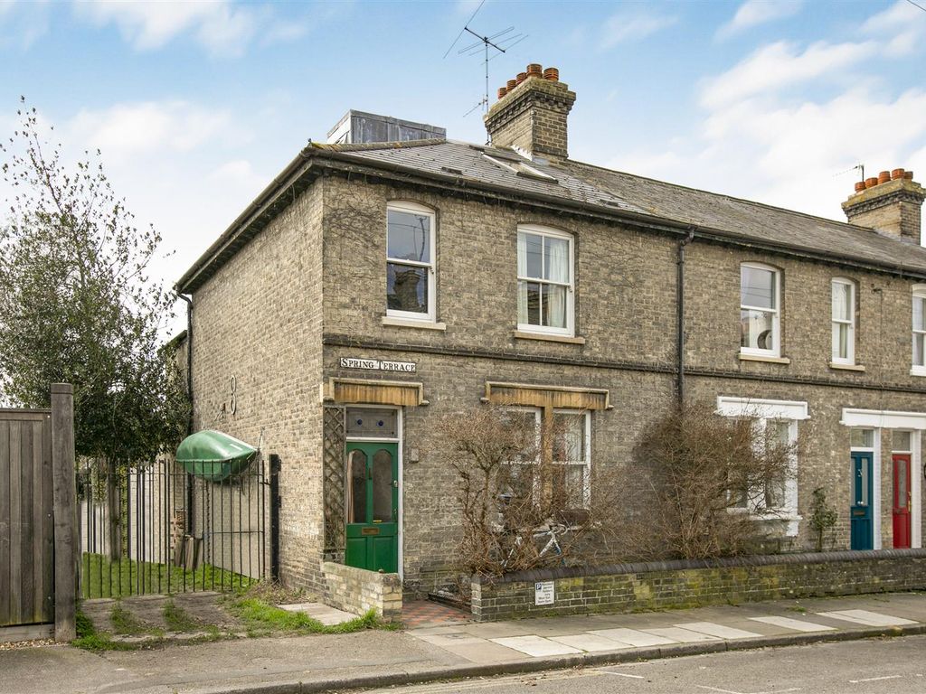 4 bed end terrace house for sale in Saxon Road, Cambridge CB5, £695,000