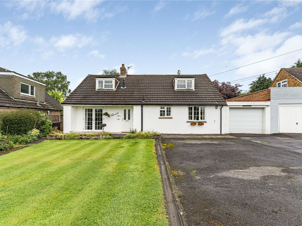 3 bed bungalow for sale in Ford Lane, Trottiscliffe, West Malling, Kent