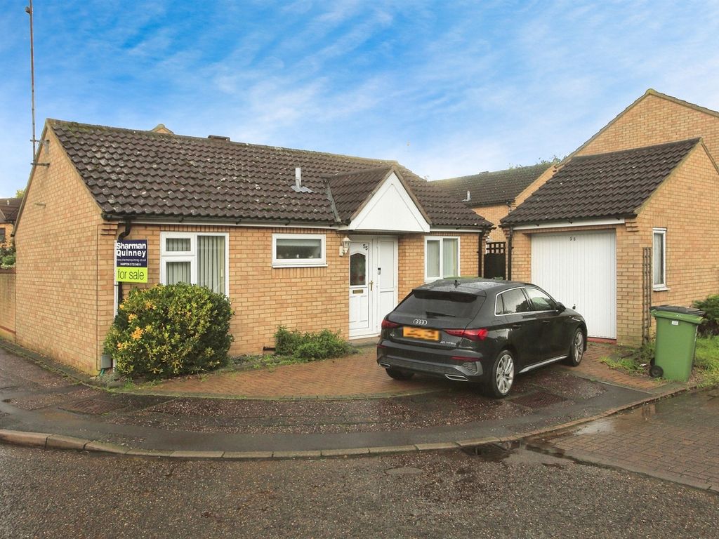 2 bed detached bungalow for sale in Orton Wistow, Peterborough