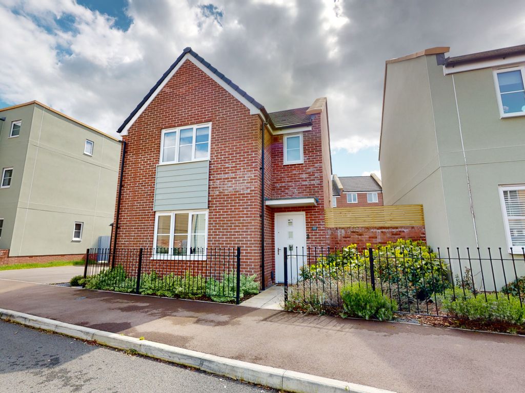 3 bed detached house to rent in Fairford Road, Cheltenham GL52 Zoopla