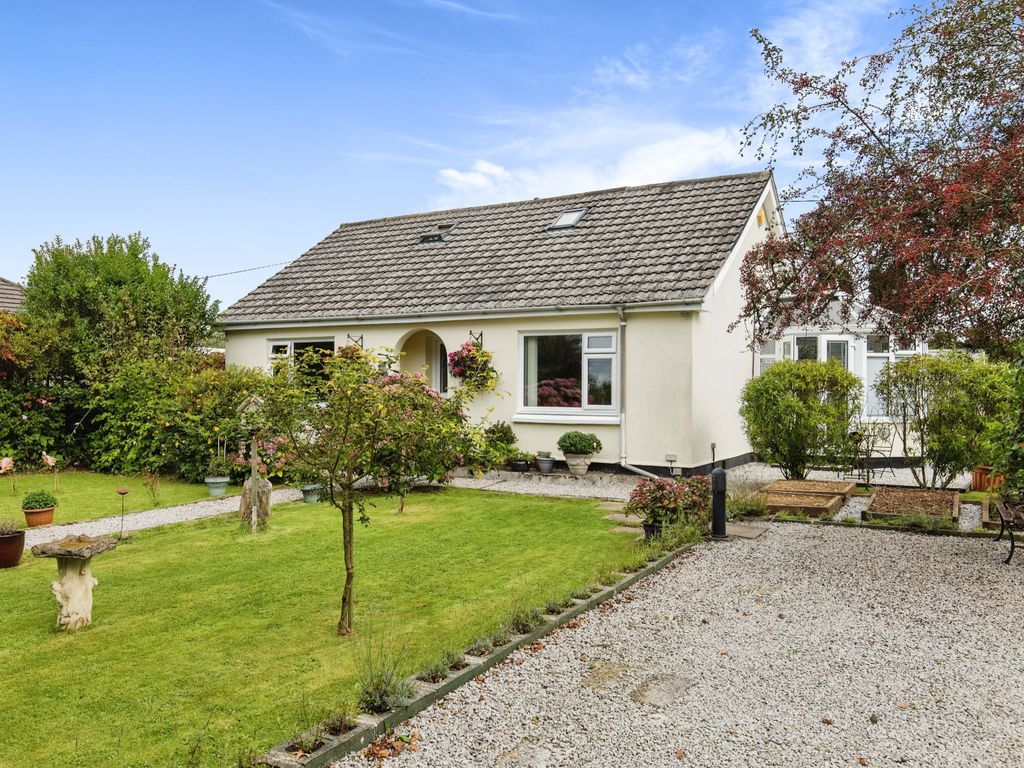 2 bed bungalow for sale in Little Downs, Cardinham, Bodmin, Cornwall