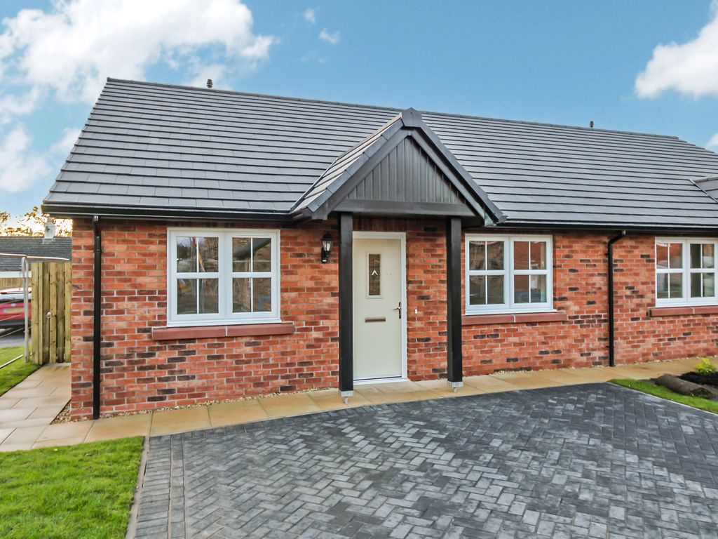 New home, 2 bed semidetached bungalow for sale in Garrett Way, Aspen