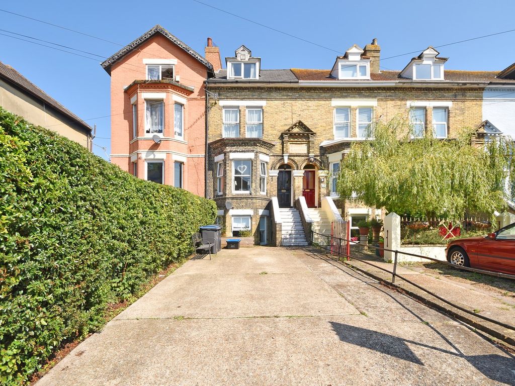 4 bed terraced house for sale in Salisbury Road, Dover CT16 Zoopla
