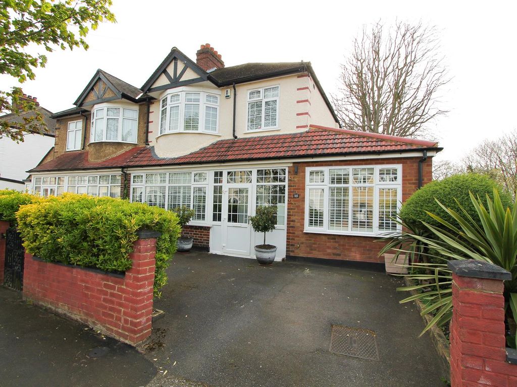 4 bed semidetached house for sale in Demesne Road, Wallington SM6, £