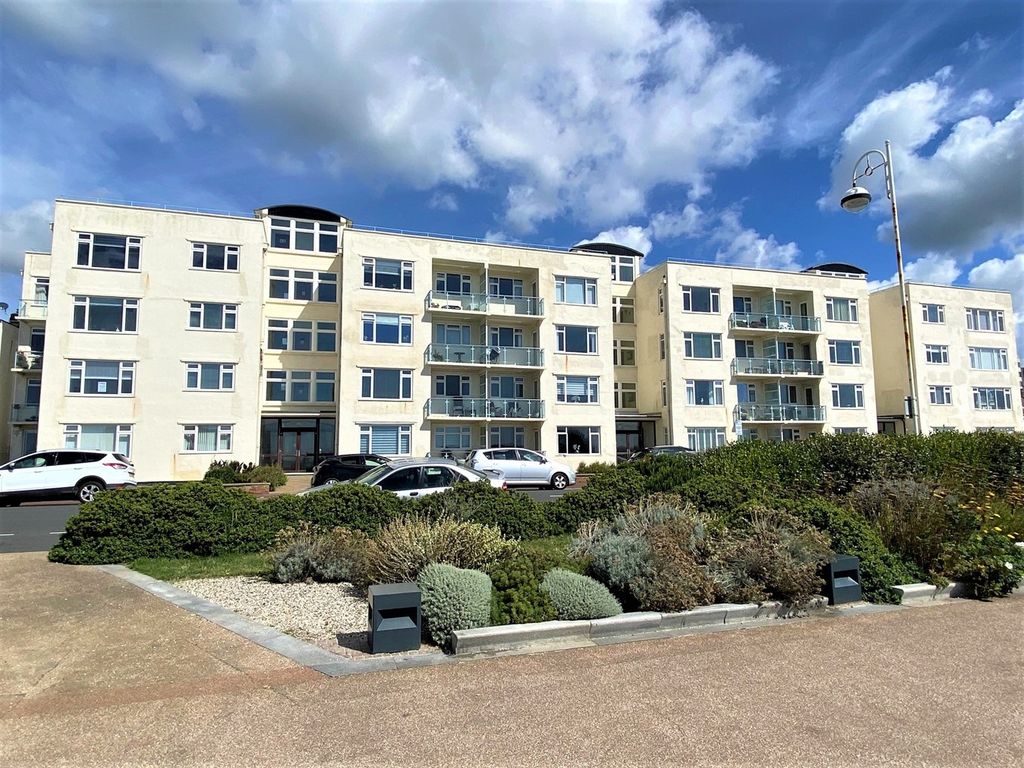 2 bed flat for sale in West Parade, BexhillOnSea TN39, £275,000 Zoopla