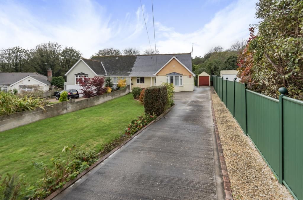 4 bed semidetached bungalow for sale in Dean Park Road, Plymouth