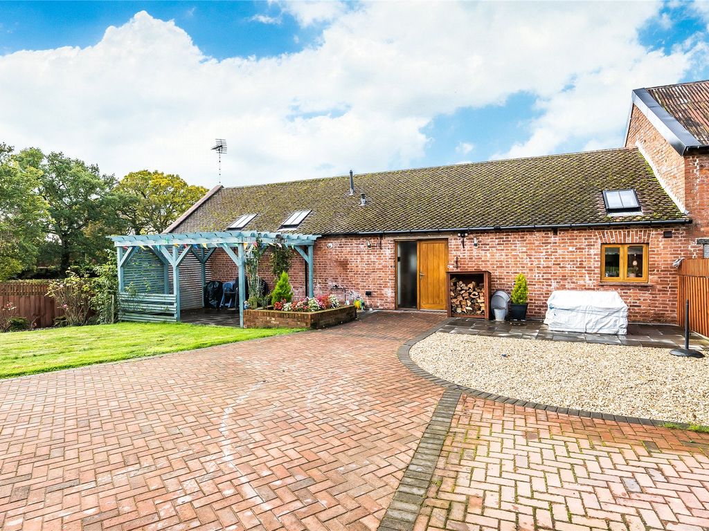 4 bed terraced house for sale in Strete Ralegh Farm, Whimple, Exeter