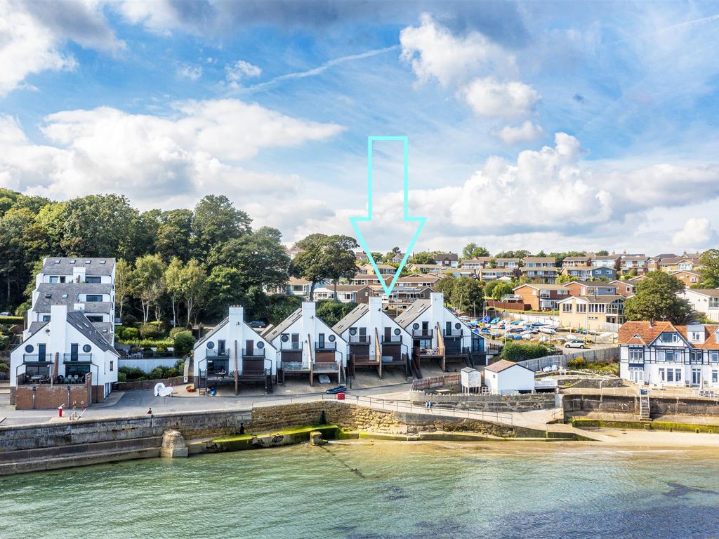 4 bed semidetached house for sale in Seaview Bay, Pier Road, Seaview