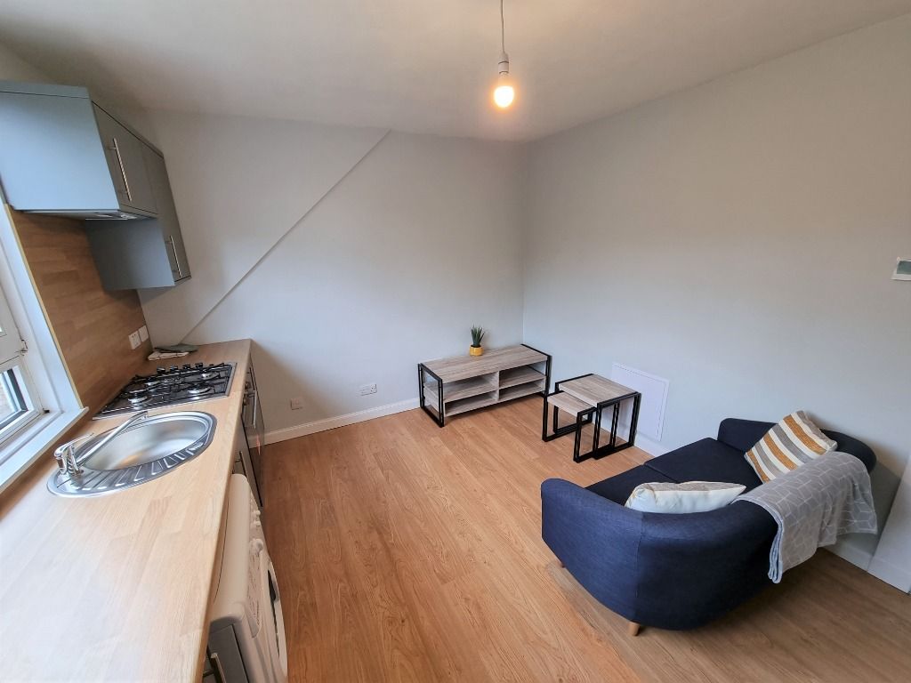 1 bed flat to rent in Menzies Road, Torry, Aberdeen AB11, £500 pcm Zoopla