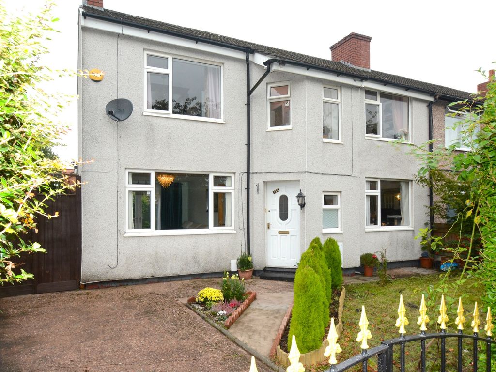 3 bed semidetached house for sale in West Drive, Droylsden M43, £