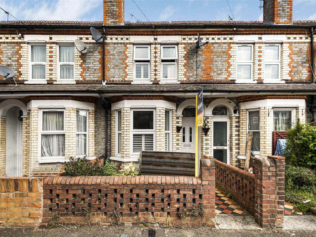 2 bed terraced house for sale in Liverpool Road, Earley, Reading RG1, £350,000 Zoopla