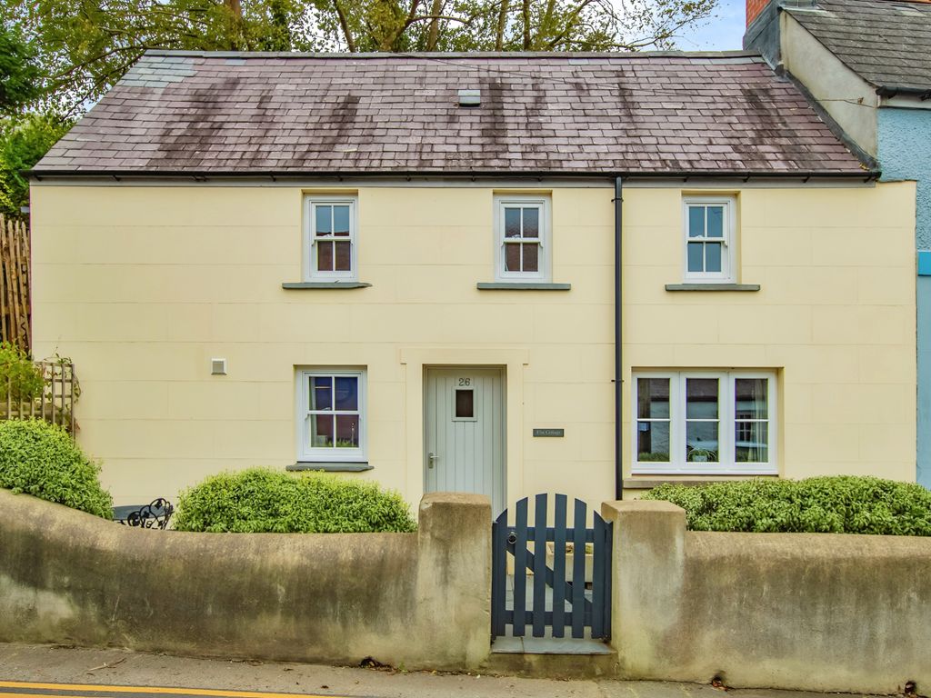 2 bed end terrace house for sale in Main Street, Llangwm SA62, £185,000