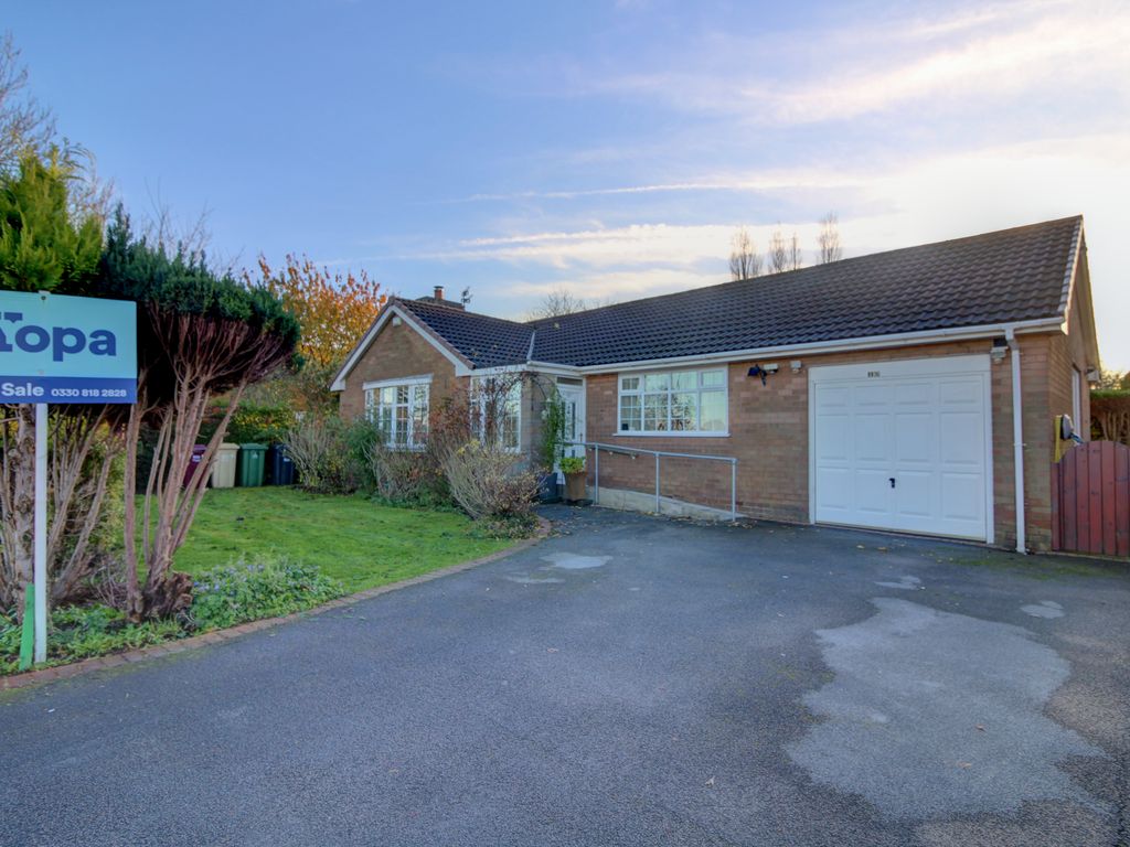 4 bed detached bungalow for sale in Ashdale Avenue, Bolton BL3, £