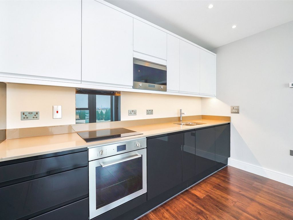 Samuelson House Merrick Road 2 bed flat to rent in Samuelson House, Bridge Road, Southall, Uxbridge ...