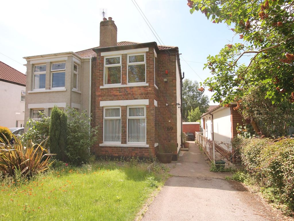 3 bed semidetached house to rent in Eppleworth Road, Cottingham HU16