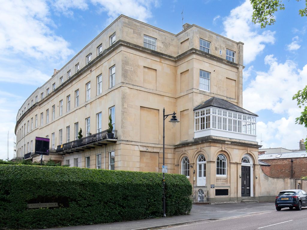 Lansdown Crescent, Cheltenham GL50  