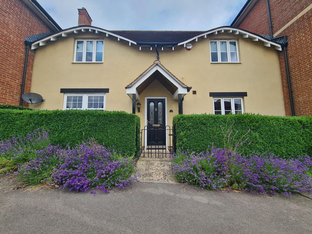 4 bed terraced house to rent in Old Market Hill, Sturminster Newton