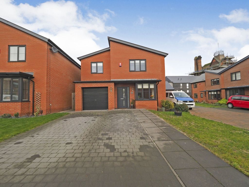 4 bed detached house for sale in Barley Close, Kimberley, Nottingham