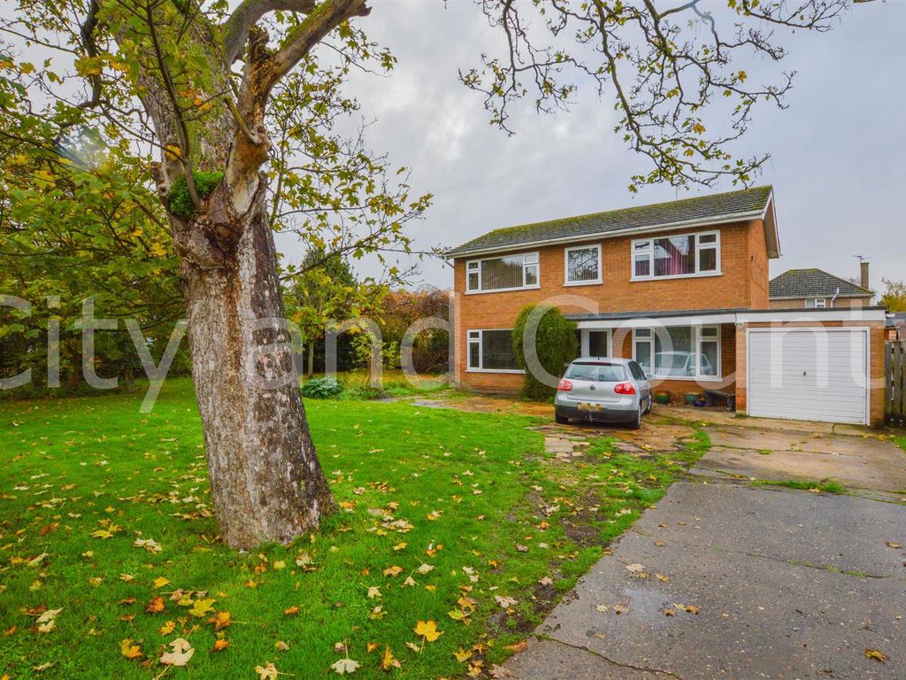 4 bed detached house for sale in Postland Road, Crowland, Peterborough