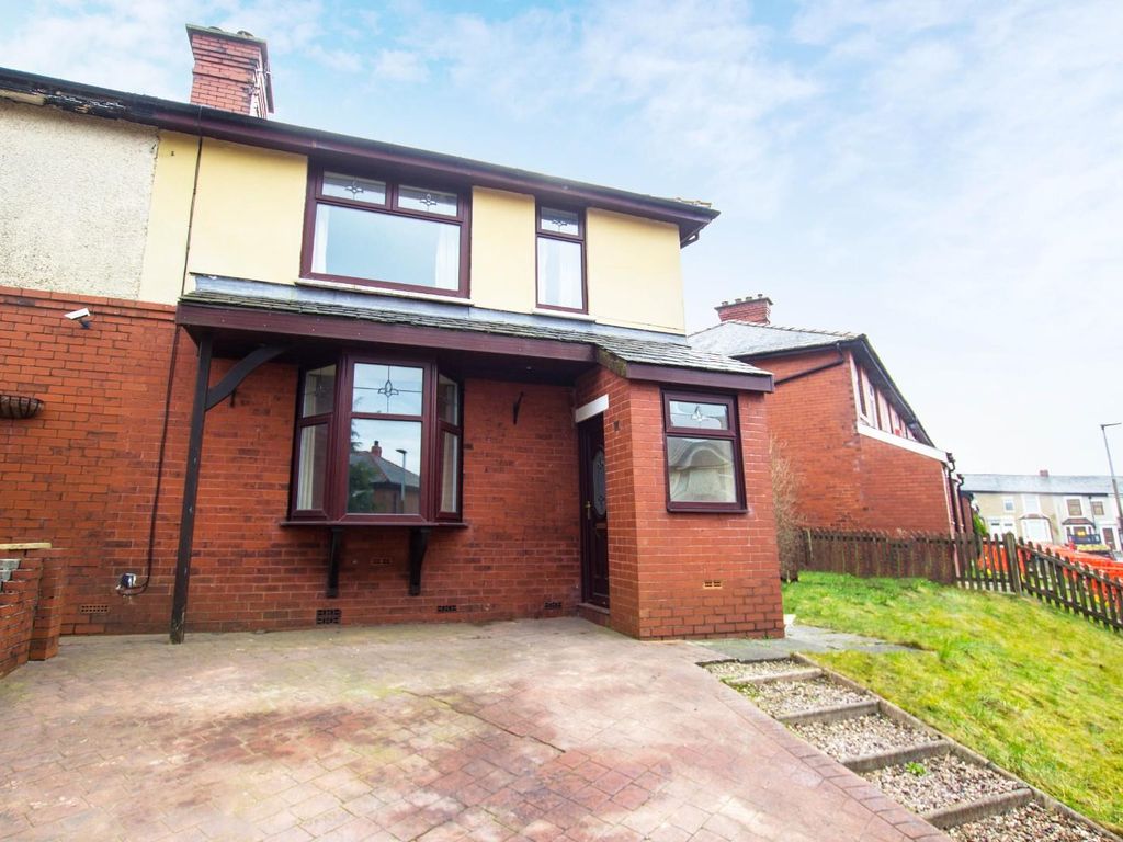 3 bed semidetached house for sale in Lisbon Drive, Darwen BB3 Zoopla