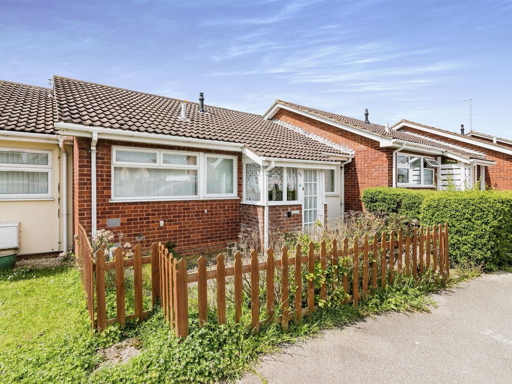 2 bed terraced bungalow for sale in Wash Lane, Kessingland, Lowestoft