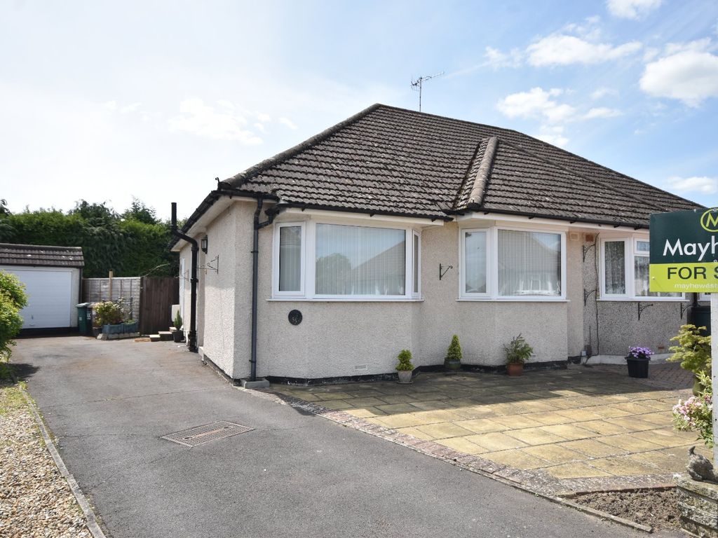 2 bed bungalow for sale in Horley, Surrey RH6 Zoopla