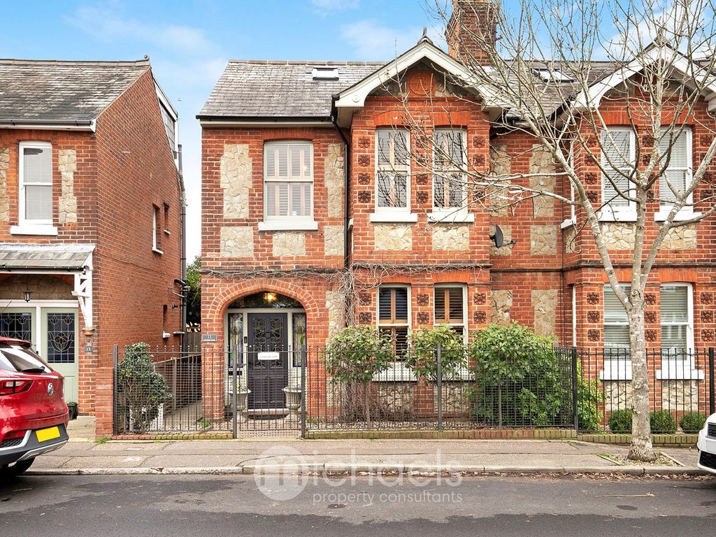 4 bed semidetached house for sale in Athelstan Road, Lexden