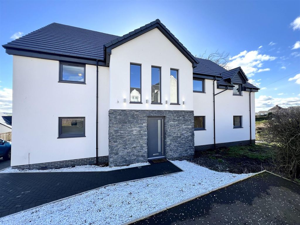 5 bed detached house for sale in Hunterlees Road, Glassford, Strathaven