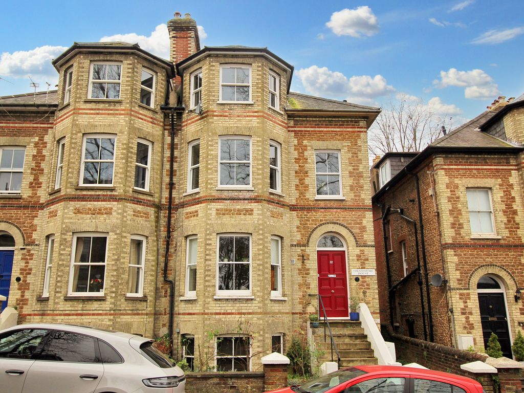 1 bed flat to rent in Jenner Road, Guildford GU1, £1,350 pcm Zoopla