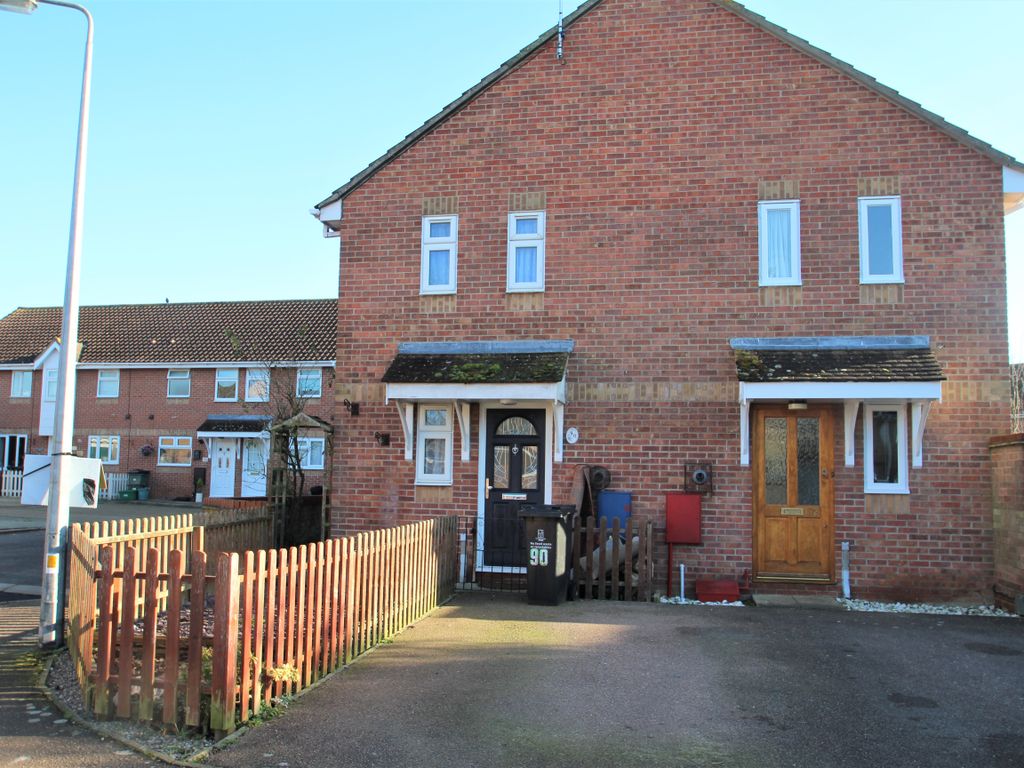 1 bed semidetached house to rent in Friday Wood Green, Colchester CO2