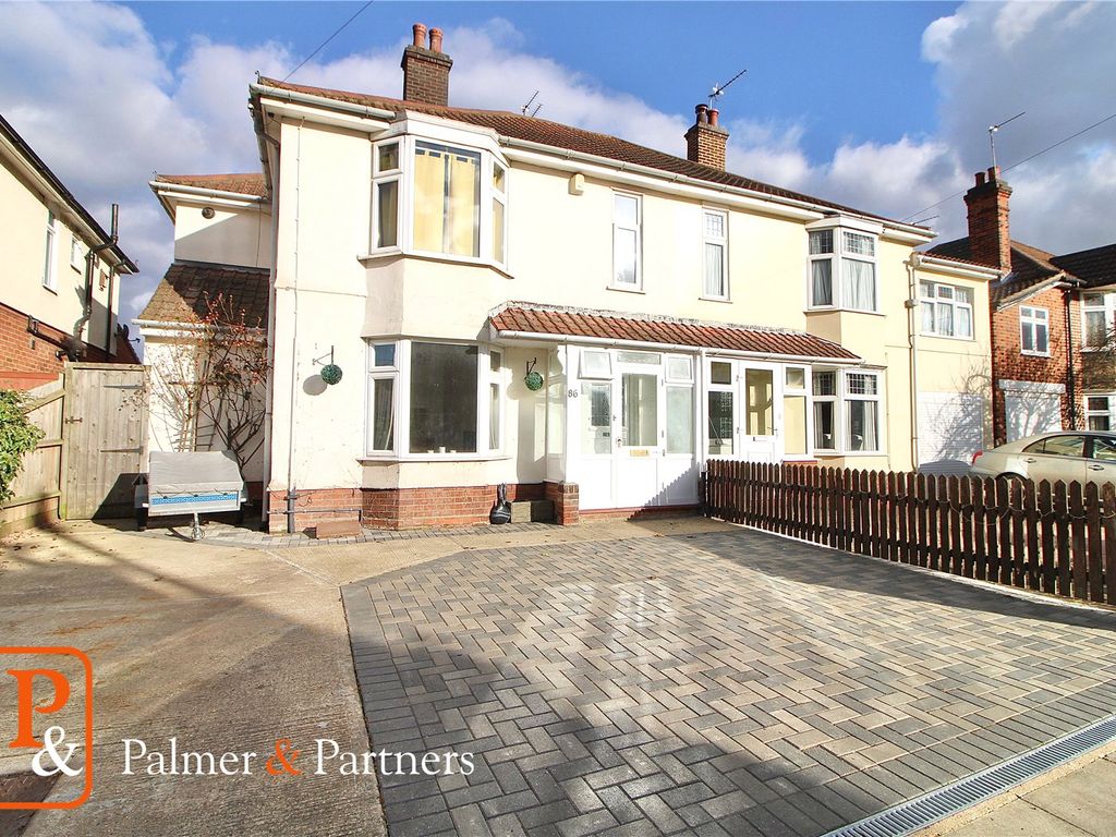 4 bed semidetached house for sale in Brunswick Road, Ipswich, Suffolk