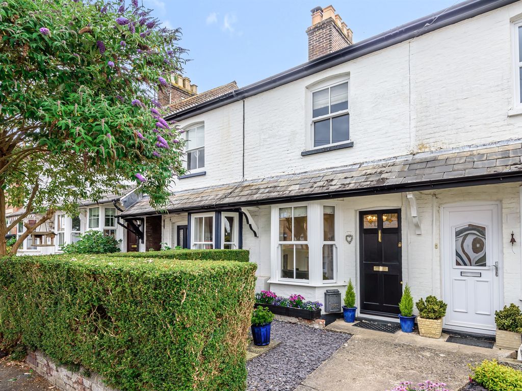 3 bed terraced house for sale in Longfield Road, Tring HP23 Zoopla