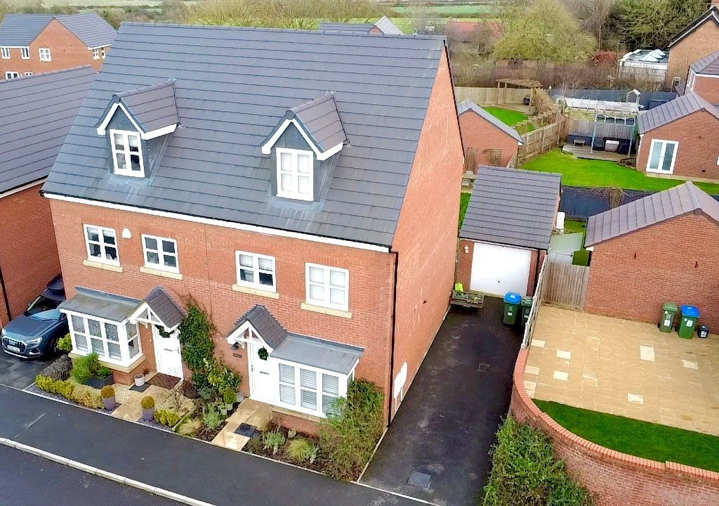 4 bed semidetached house for sale in Boundary Road, Padbury MK18, £425,000 Zoopla