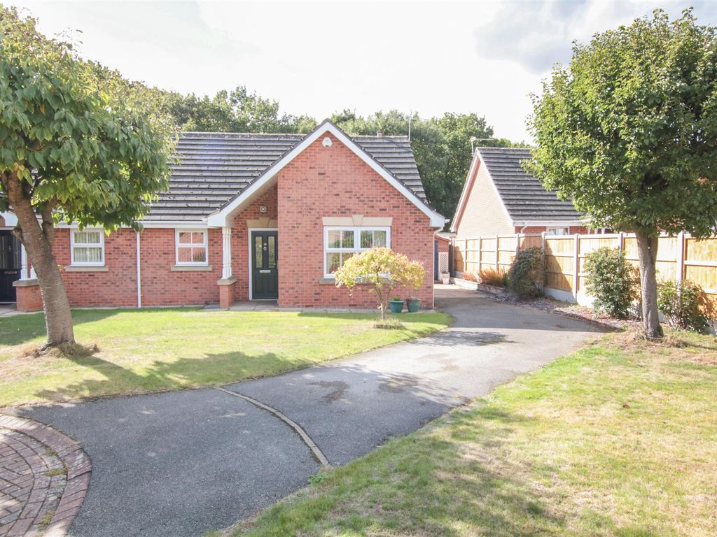 2 bed semidetached bungalow for sale in Ryton Way, Bessacarr