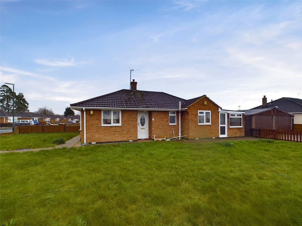 2 bed bungalow for sale in Shearwater Grove, Innsworth, Gloucester